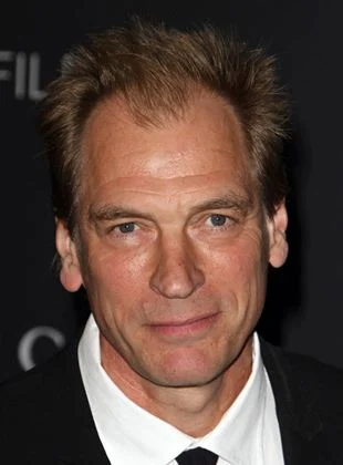 Disparition de Julian Sands : des restes humains découverts pourraient être ceux de l'acteur